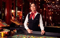 Хилтон башы янындагы казино, Голливуд казино амфитеатры янындагы рестораннар